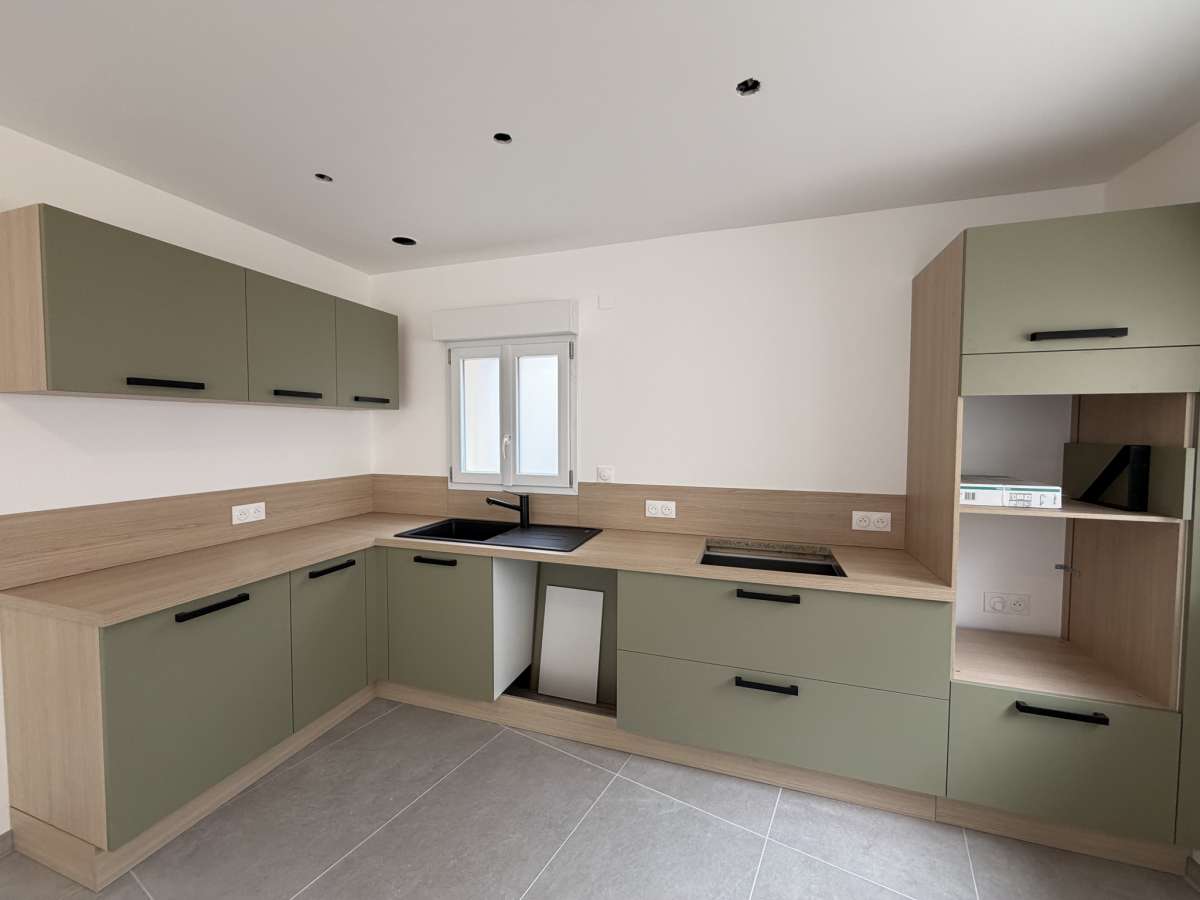 Maison F5 - AUTREVILLE SUR MOSELLE *