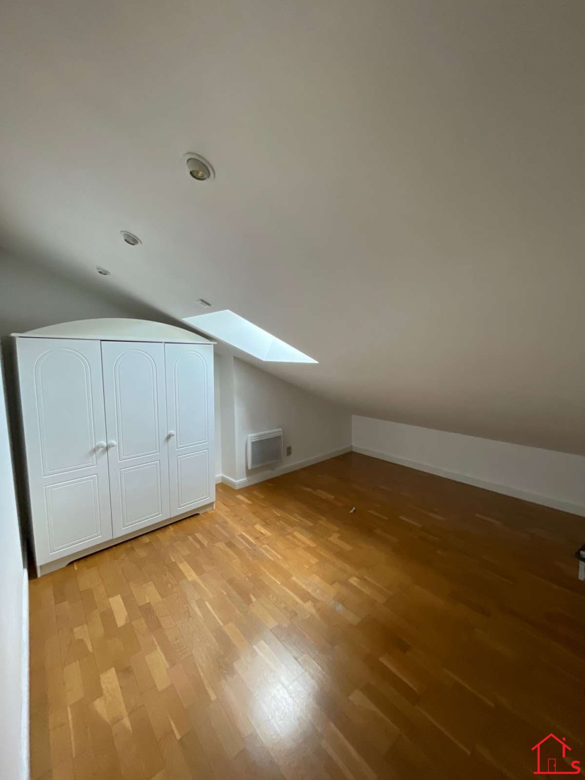 Appartement F3 sous combles PONT-A-MOUSSON *