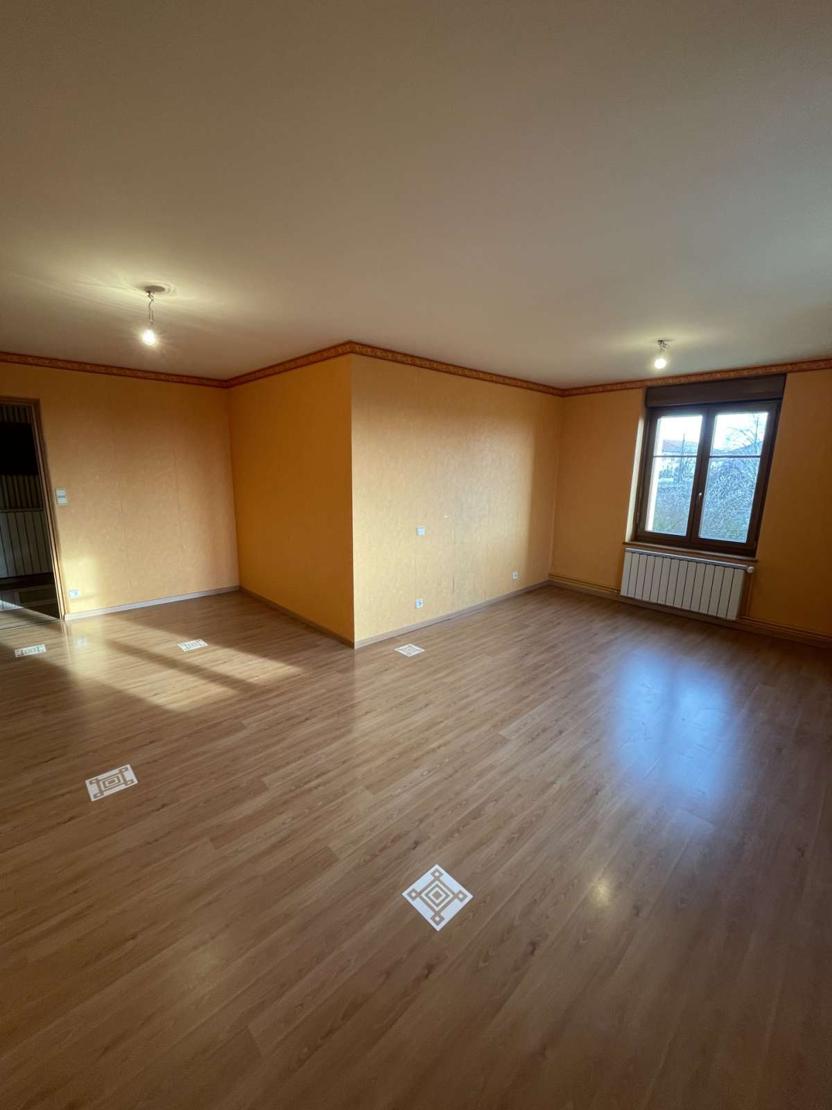 Maison F7 - LIMEY-REMENAUVILLE *