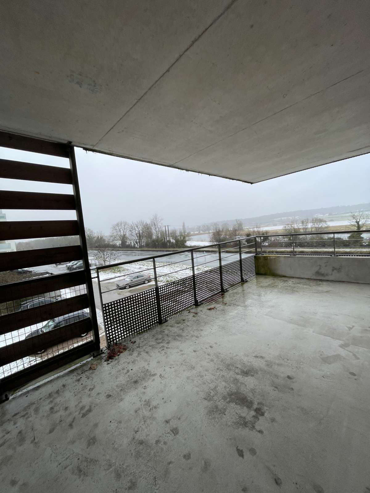 Appartement F5 - LANEUVEVILLE *