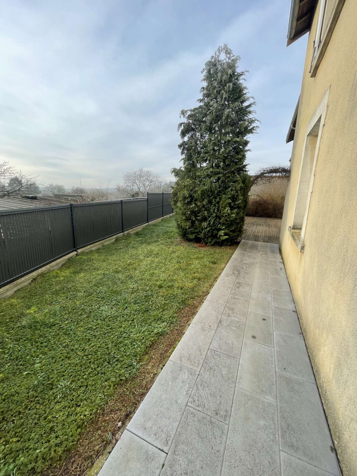 Maison F7 - LIMEY-REMENAUVILLE *