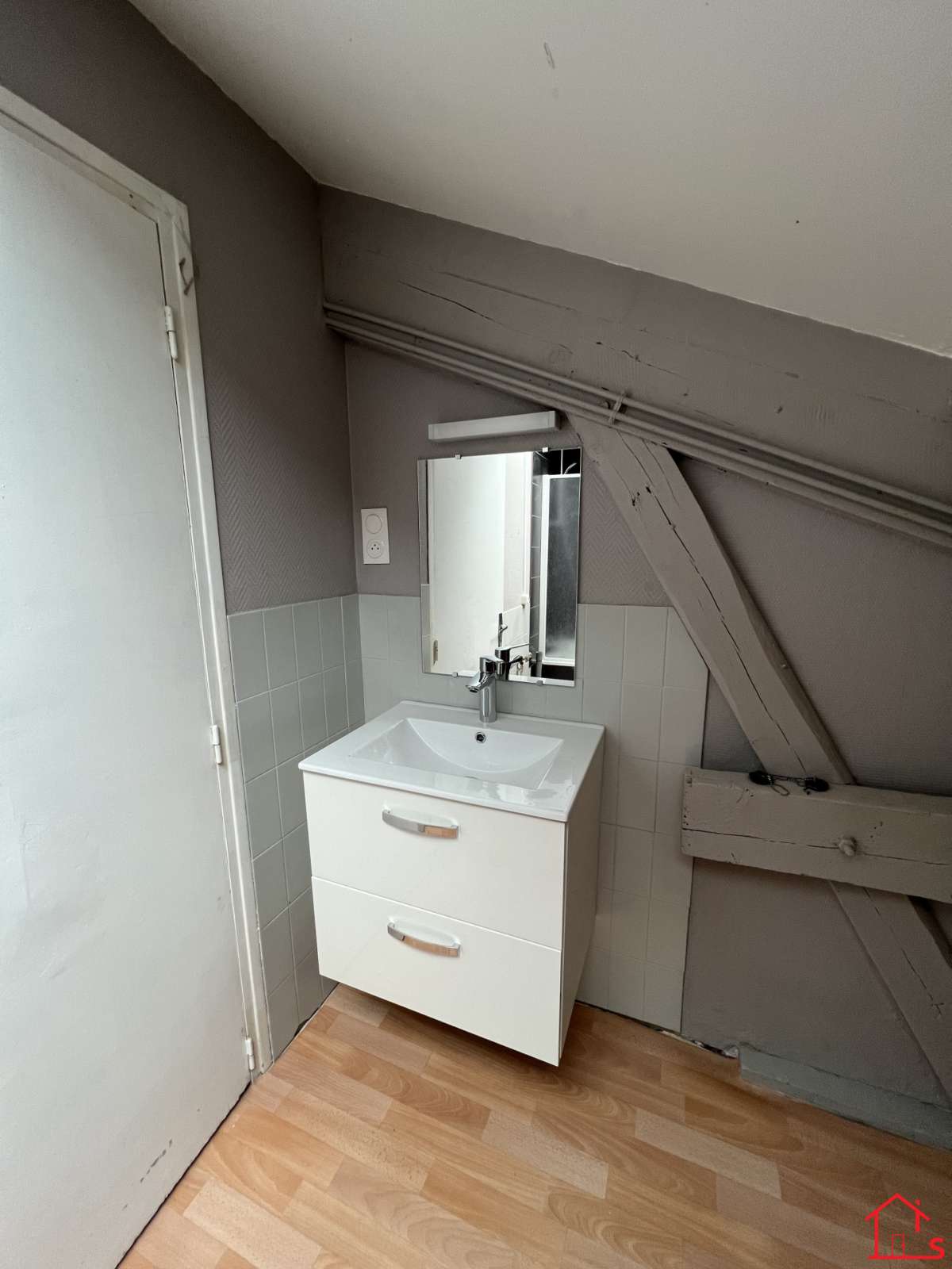APPARTEMENT F2 CENTRE PONT A MOUSSON