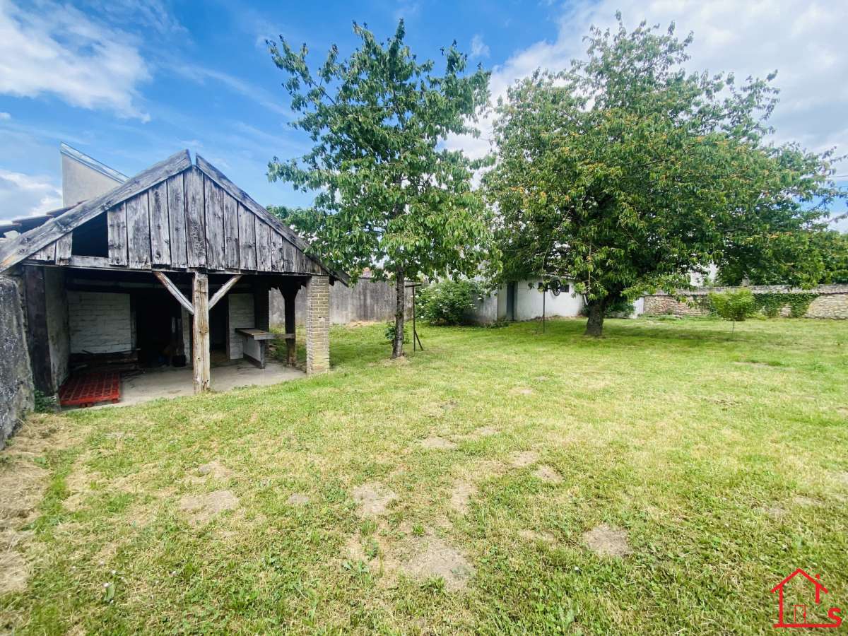 Maison pleine de charme entre Metz et Nancy   Belleville   +1000 m2 de terrain