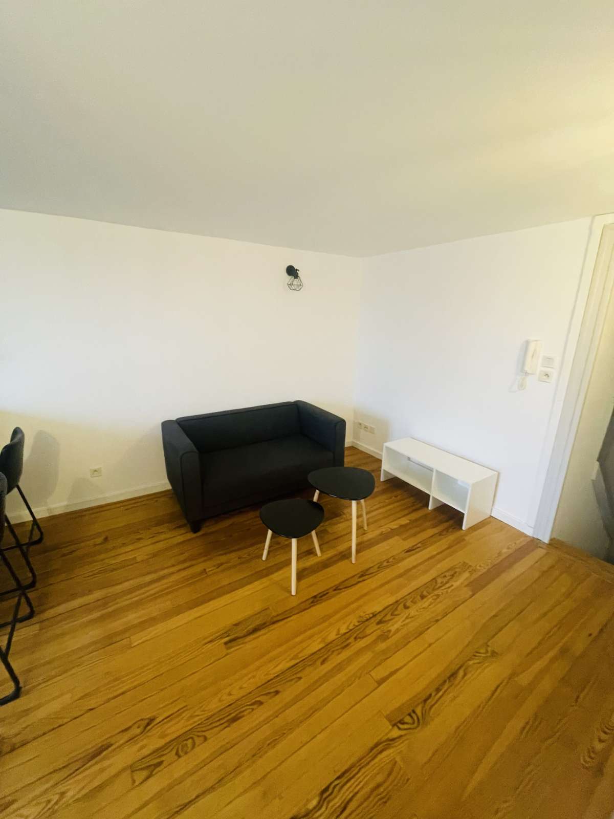 Appartement F2 meublé - CHAMPIGNEULLES*