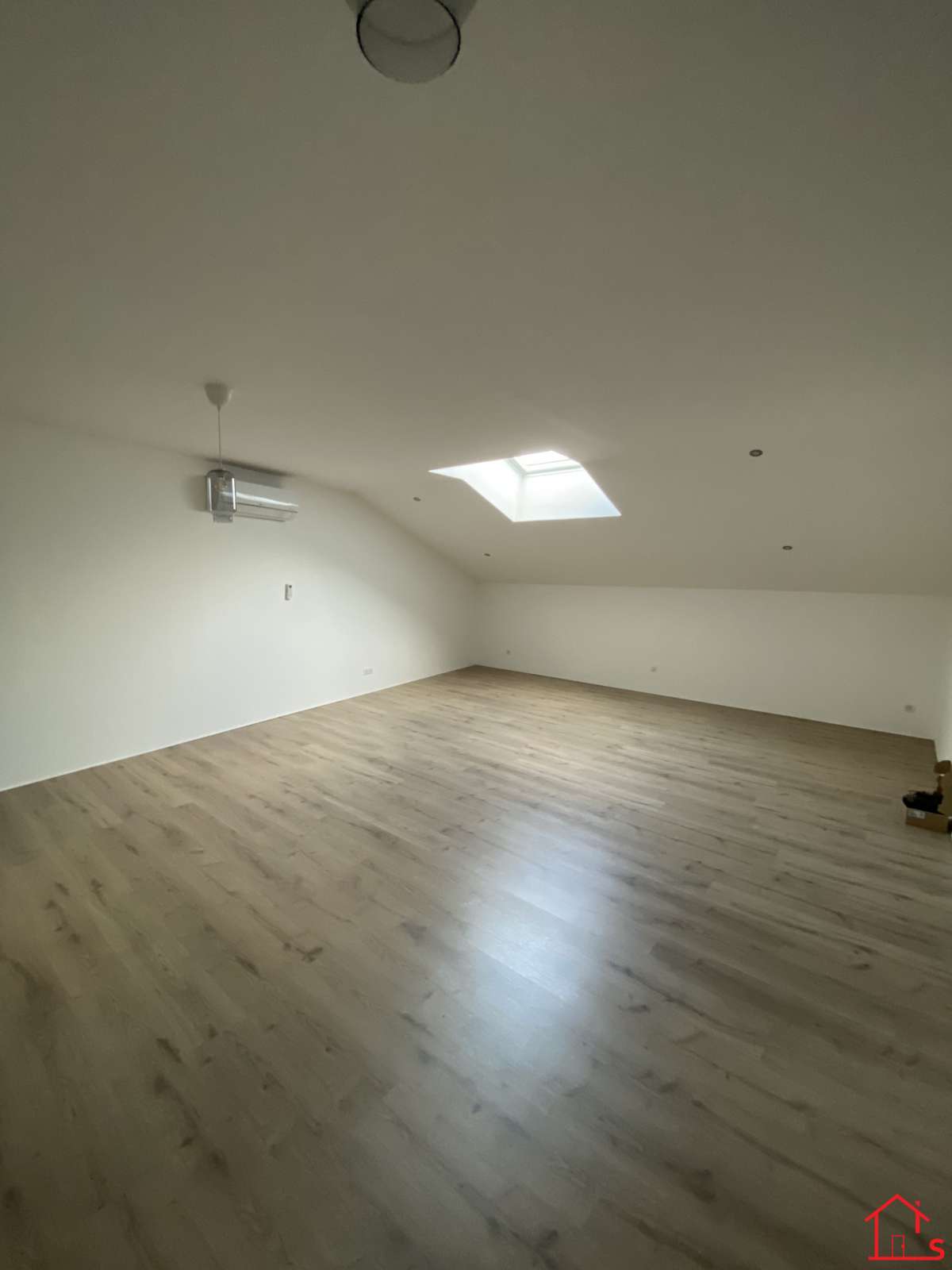 Appartement F2 au 2e étage avec climatisation