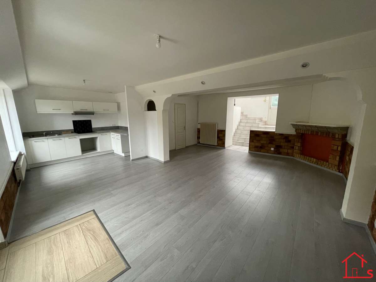 Maison F4 - AUTREVILLE-SUR-MOSELLE*