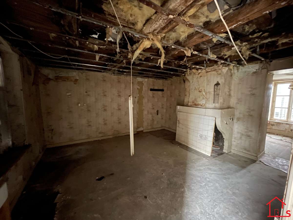 Maison 2 pièces 60 m2 à renover entierement