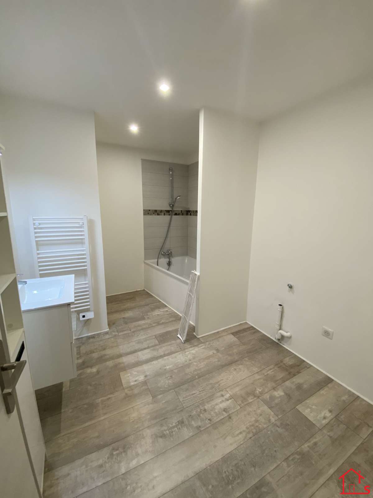 Appartement F2 au 2e étage avec climatisation